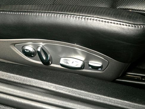 Used 2015 Porsche 911 Turbo image 23