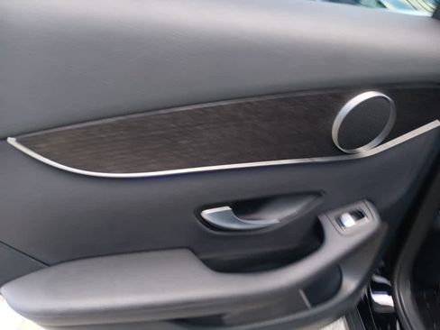 Used 2022 Mercedes-Benz GLC 300 4MATIC image 19