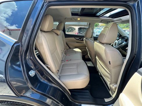 Used 2016 Nissan Rogue SL w/ SL Premium Package image 23