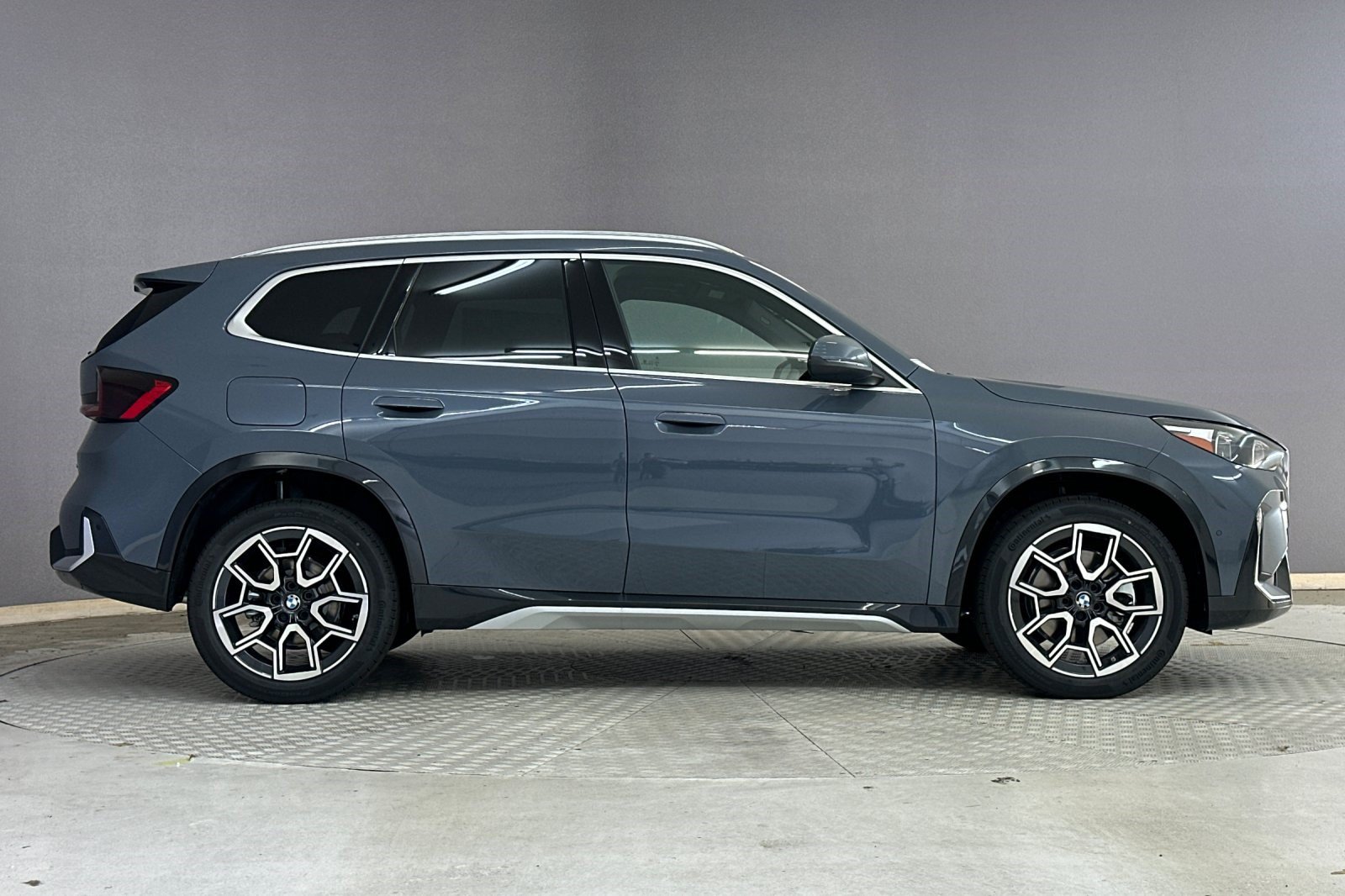 New 2026 BMW X1 xDrive28i w/ Convenience Package AWD/4WD image 8