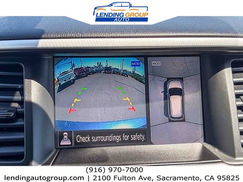 Used 2019 Nissan Pathfinder SL FWD image 23