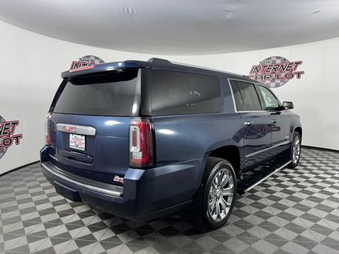 Used 2017 GMC Yukon XL Denali w/ Open Road Package AWD/4WD image 7