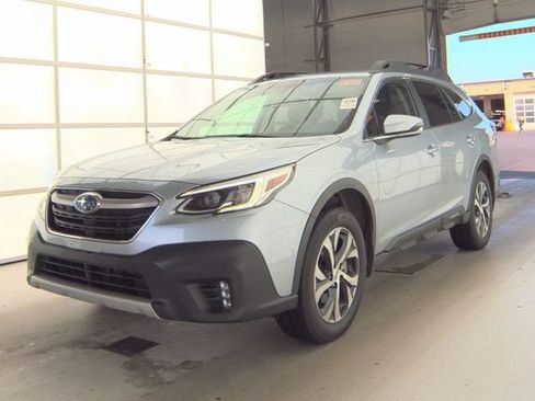 Used 2022 Subaru Outback Limited w/ Popular Package #2 AWD/4WD image 1