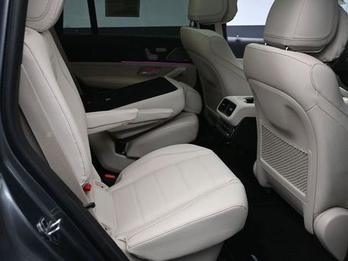 Used 2025 Mercedes-Benz GLS 450 GLS 450 image 26