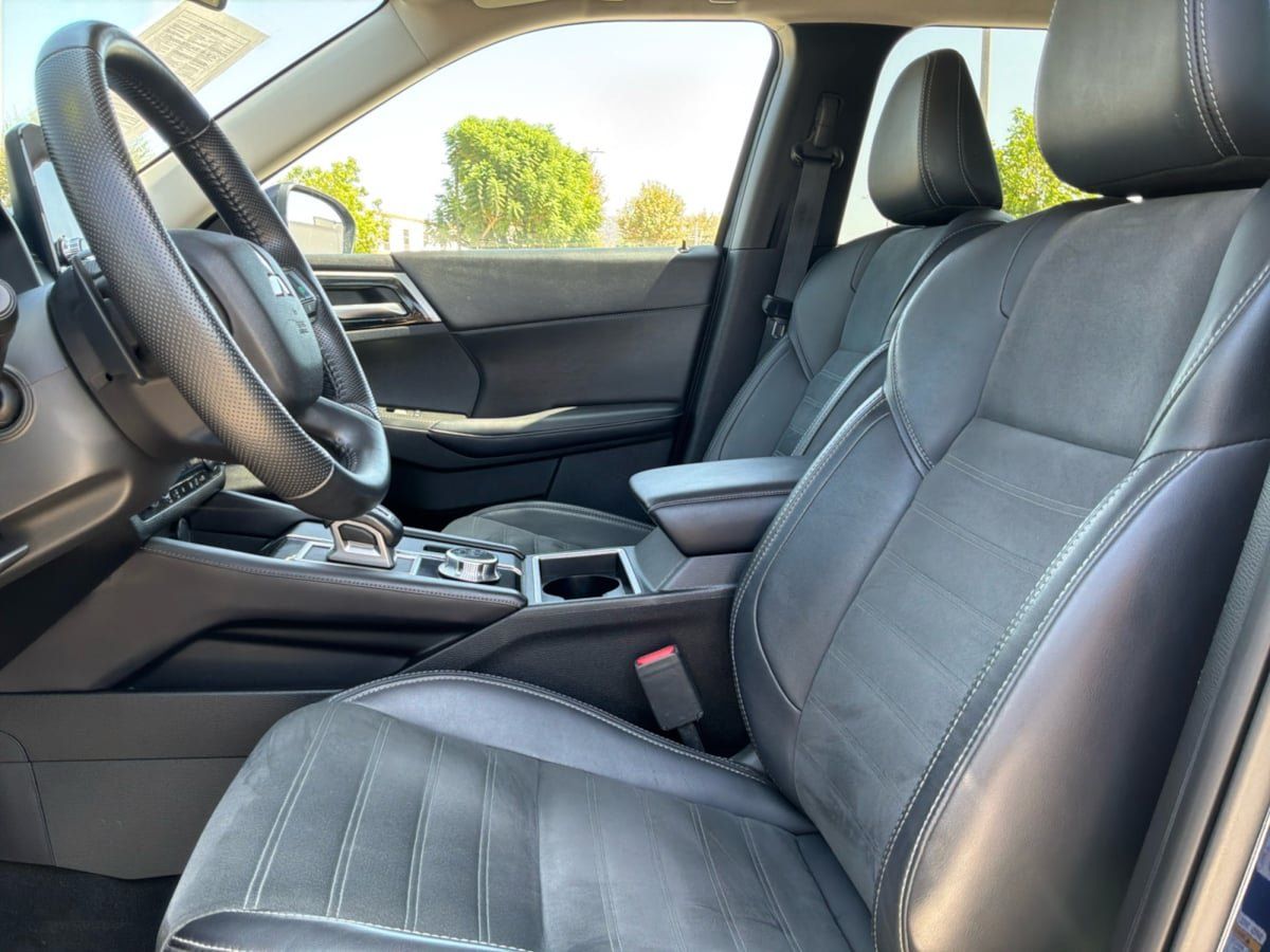 Used 2024 Mitsubishi Outlander SE FWD image 18
