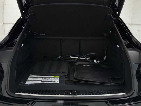 Used 2024 Porsche Cayenne Turbo image 40