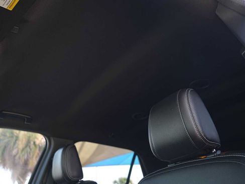 Used 2018 Ford Explorer Limited w/ Equipment Group 301A FWD image 25