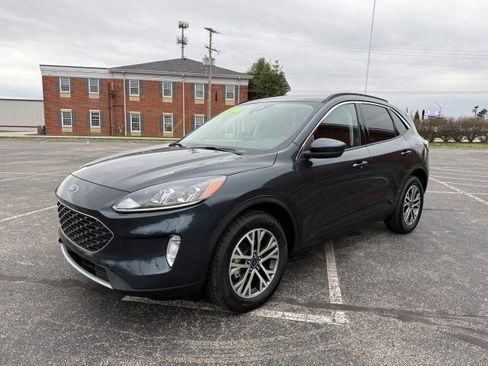 Used 2022 Ford Escape SEL w/ Technology Package image 4