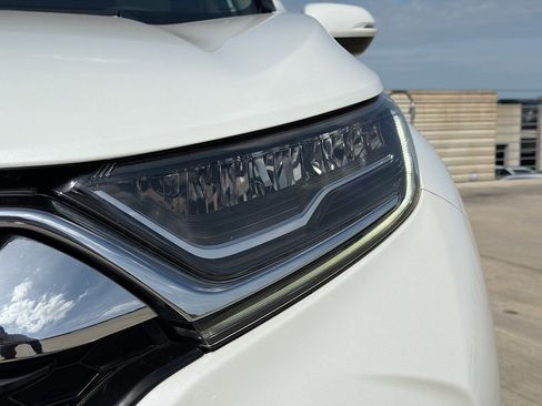 Used 2019 Honda CR-V Touring image 9