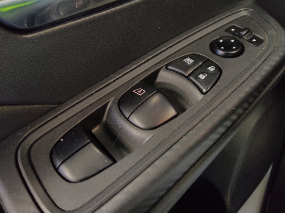Used 2025 Nissan Versa SV w/ Trunk Package FWD image 27