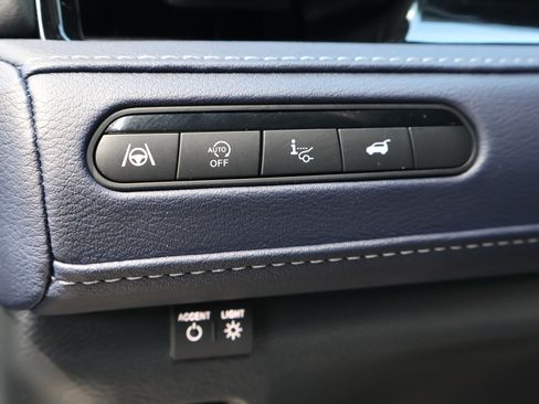 Certified 2026 INFINITI QX80 4WD image 26
