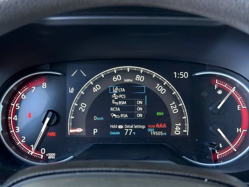Used 2025 Toyota RAV4 LE AWD/4WD image 25