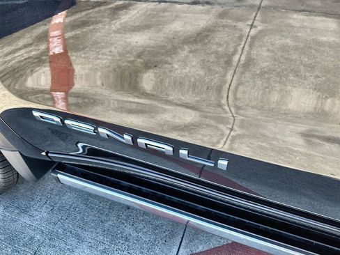 New 2026 GMC Sierra 1500 Denali w/ Denali Reserve Package image 14