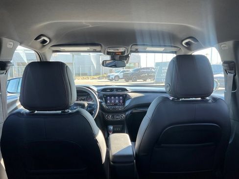 Certified 2023 Chevrolet TrailBlazer RS w/ Convenience Package FWD image 9