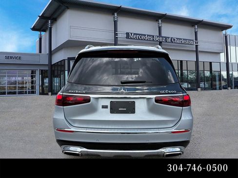 Certified 2025 Mercedes-Benz Maybach GLS 600 4MATIC image 4