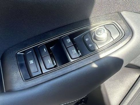 Certified 2025 Subaru Outback Premium AWD/4WD image 10