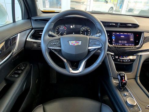 Used 2025 Cadillac XT6 Premium Luxury w/ LPO, Floor Liner Package AWD/4WD image 12