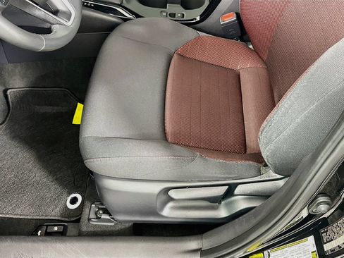 Used 2025 Toyota Corolla SE FWD image 20