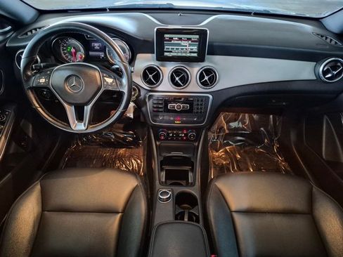 Used 2014 Mercedes-Benz CLA 250 image 16