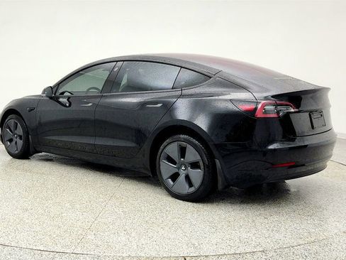 Used 2018 Tesla Model 3 Mid Range image 7