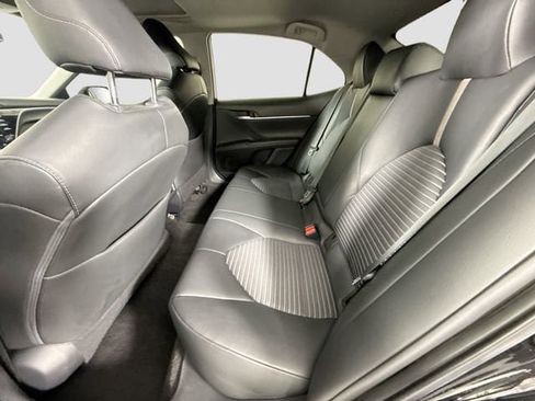 Certified 2018 Toyota Camry SE w/ Audio Package FWD image 25