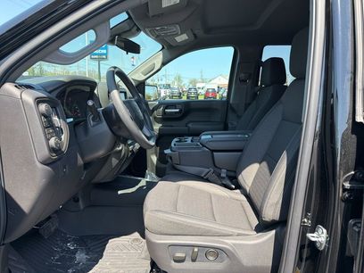 New 2026 Chevrolet Silverado 1500 Custom Trail Boss w/ LPO, Dark Essentials Package