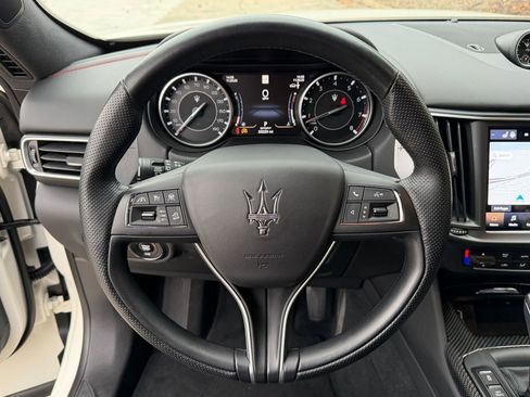 Certified 2024 Maserati Levante Modena Ultima image 15