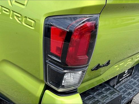 Used 2022 Toyota Tacoma TRD Pro AWD/4WD image 19