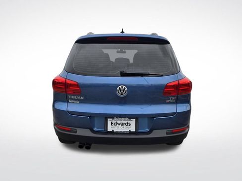 Used 2017 Volkswagen Tiguan S AWD/4WD image 4