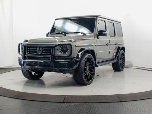 Used 2025 Mercedes-Benz G 550 image 3