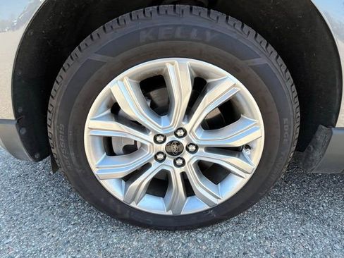 Used 2024 Ford Edge Titanium AWD/4WD image 9