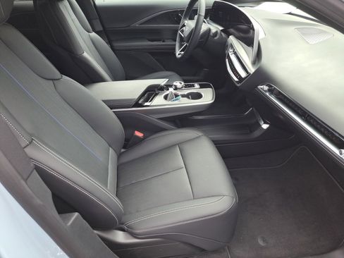 Certified 2025 Cadillac Lyriq Sport image 15