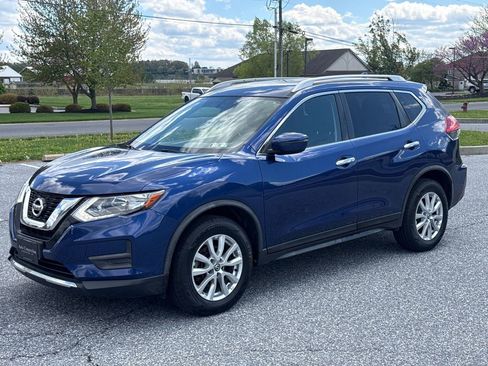 Used 2017 Nissan Rogue SV AWD/4WD image 4