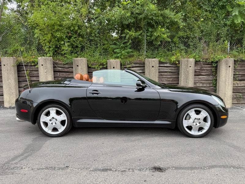 Used 2004 Lexus SC 430 Convertible RWD image 8