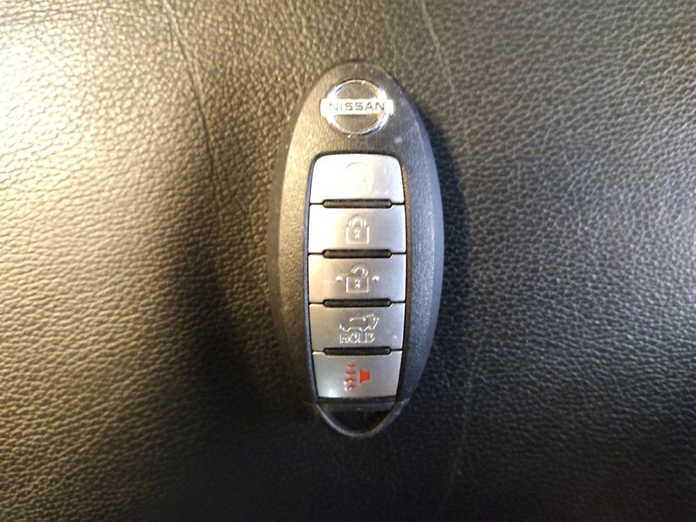 Used 2019 Nissan Pathfinder Platinum FWD image 32