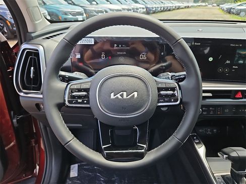 New 2025 Kia Sorento S image 11