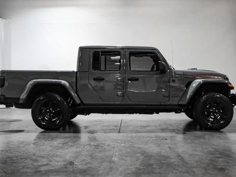Used 2021 Jeep Gladiator Mojave AWD/4WD image 11