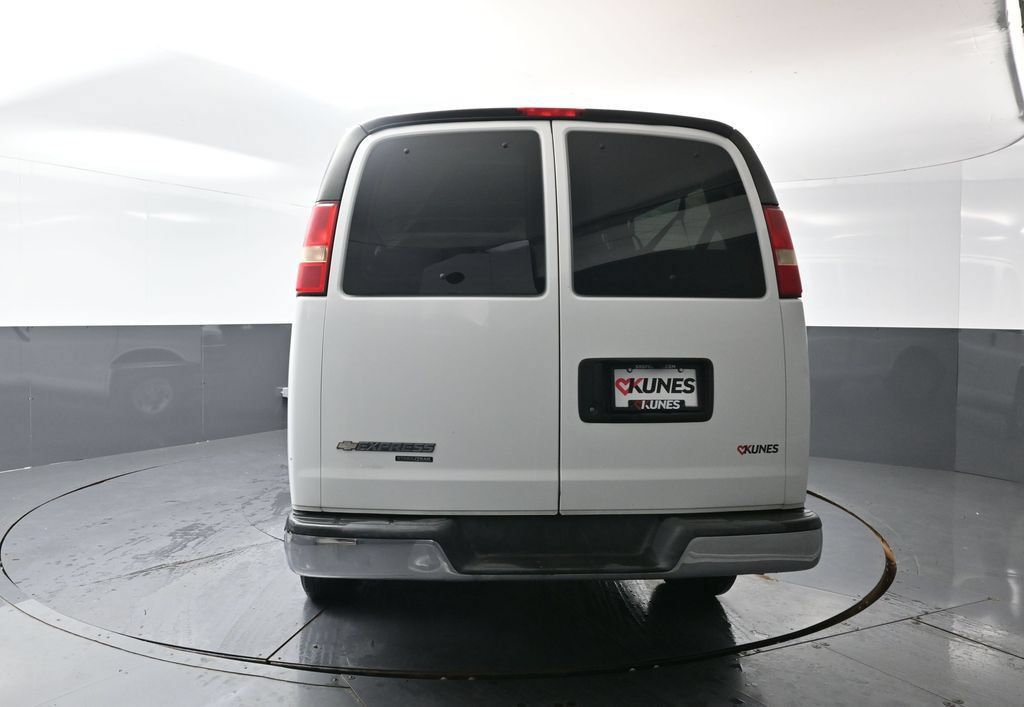 Used 2014 Chevrolet Express 3500 LT w/ LT Preferred Equipment Group RWD image 12