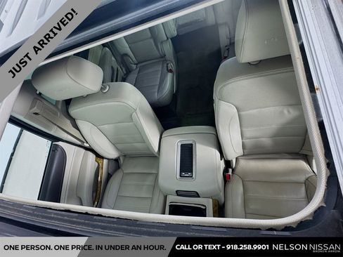 Used 2017 GMC Yukon Denali w/ Open Road Package AWD/4WD image 23