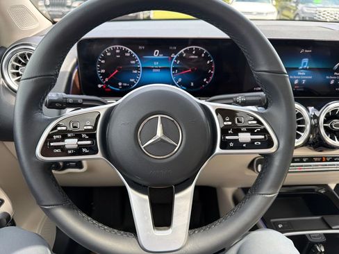 Certified 2023 Mercedes-Benz GLB 250 image 27