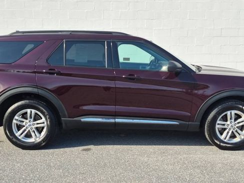 Used 2022 Ford Explorer XLT w/ Class IV Trailer Tow Package AWD/4WD image 10