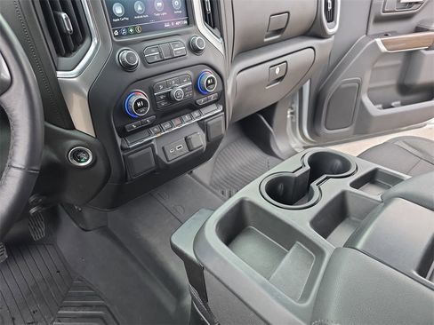Used 2022 Chevrolet Silverado 1500 RST image 23