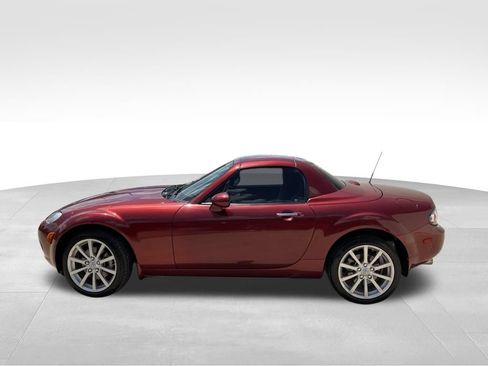 Used 2008 MAZDA MX-5 Miata Grand Touring RWD image 8
