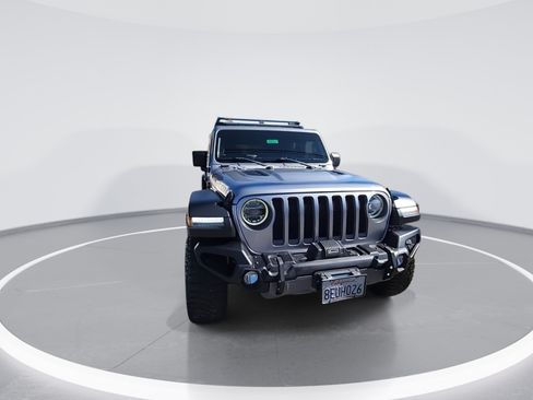 Certified 2018 Jeep Wrangler Unlimited Rubicon w/ LED Lighting Group AWD/4WD image 3