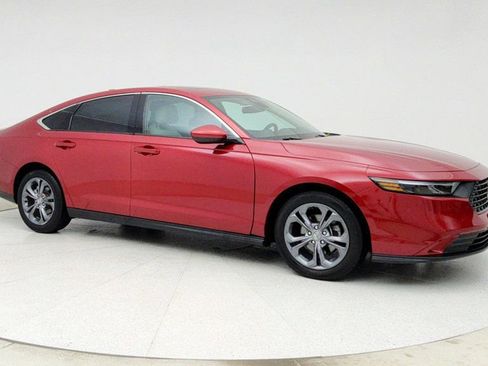 Used 2024 Honda Accord EX image 3