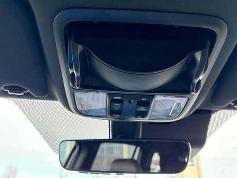 Certified 2025 Honda Passport EX-L image 33