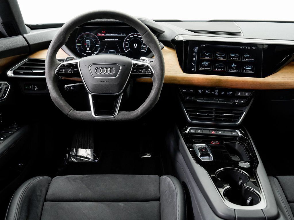 Used 2022 Audi e-tron GT Premium Plus AWD/4WD image 15