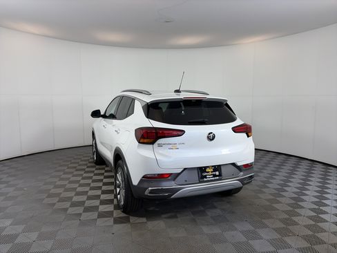 Used 2022 Buick Encore GX Essence w/ Advanced Technology Package image 8