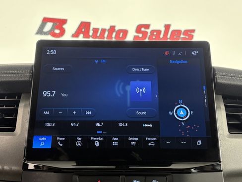 Used 2023 Ford Expedition Max XLT image 26