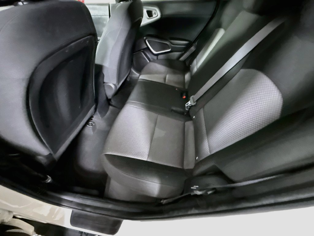 Used 2021 Kia Soul LX FWD image 25